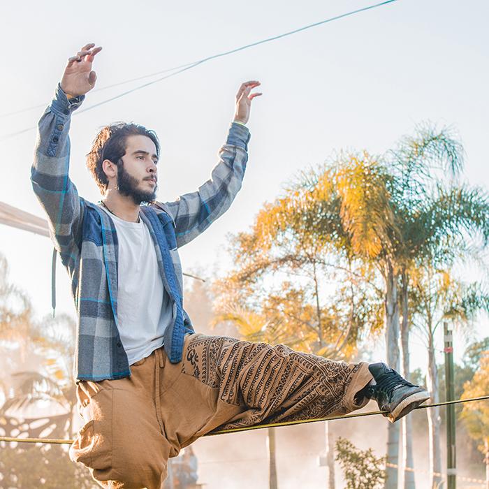 Como usar sua Calça Thai? Veja inspirações de Cores, Calçados e Acessórios
