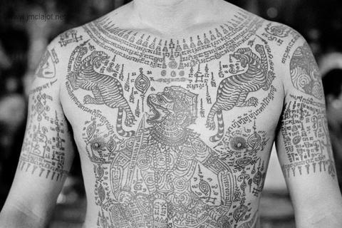 Conheça o Yantra, uma das técnicas de tatuagem mais antigas do mundo